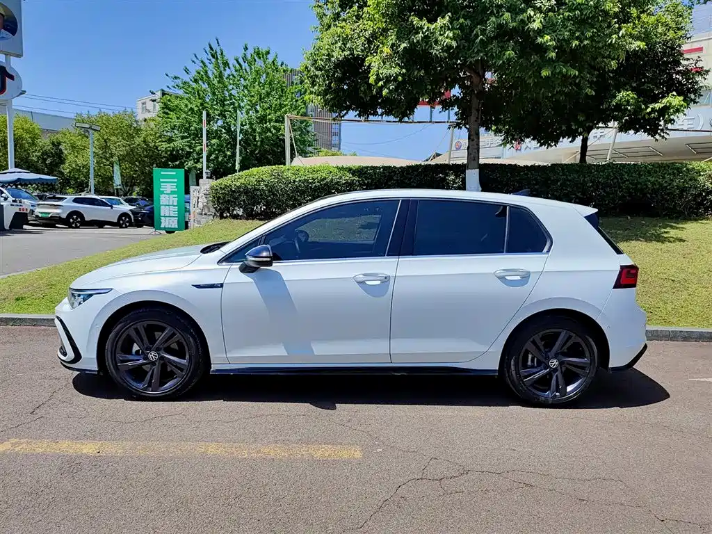 Volkswagen Golf 2021 280TSI DSG R-Line фото 3