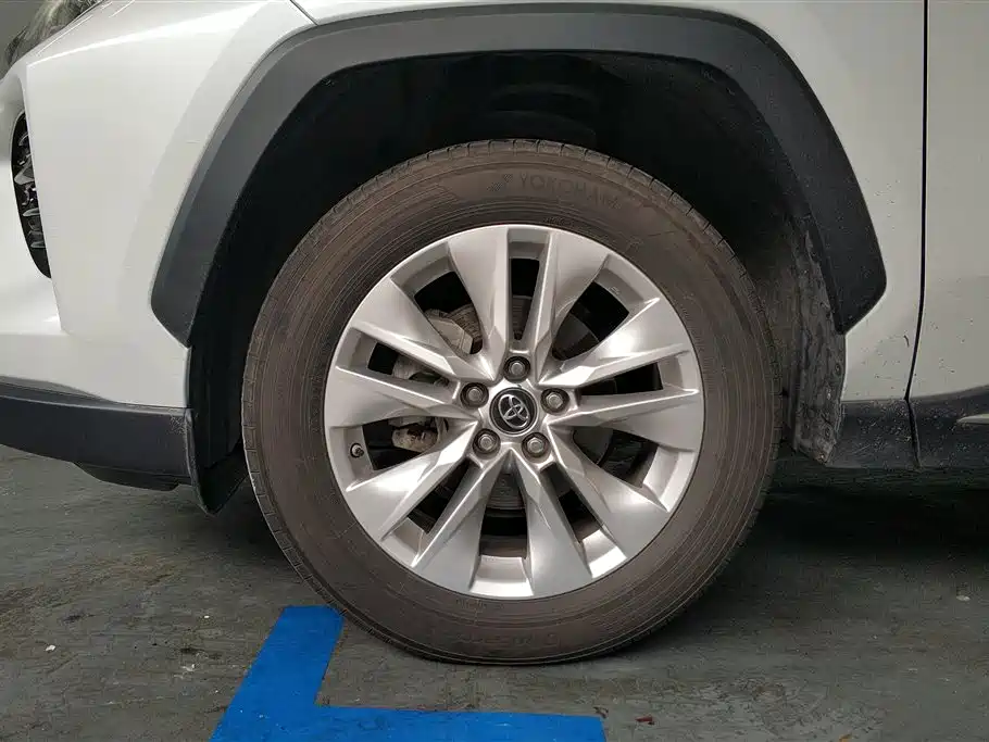 Toyota Wildlander 2022 2.0L CVT 2WD Urban Edition фото 6