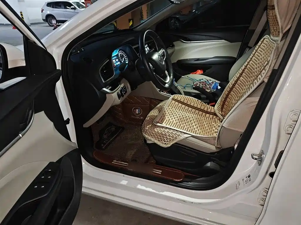 Buick Excelle 2019 15T DCT Connected Elite Type China VI фото 14
