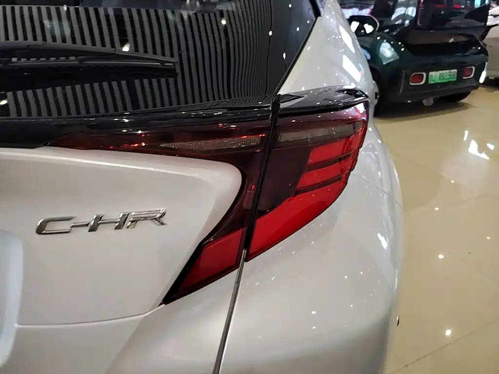 Toyota C-HR 2022 2021 2.0L Luxury Edition