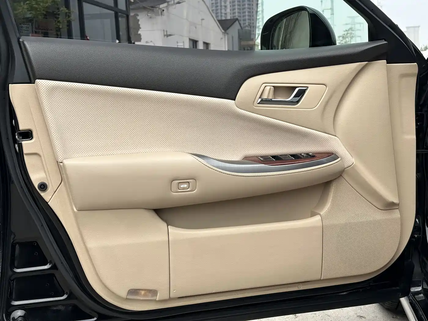 Toyota Crown 2010 2.5L Royal фото 8