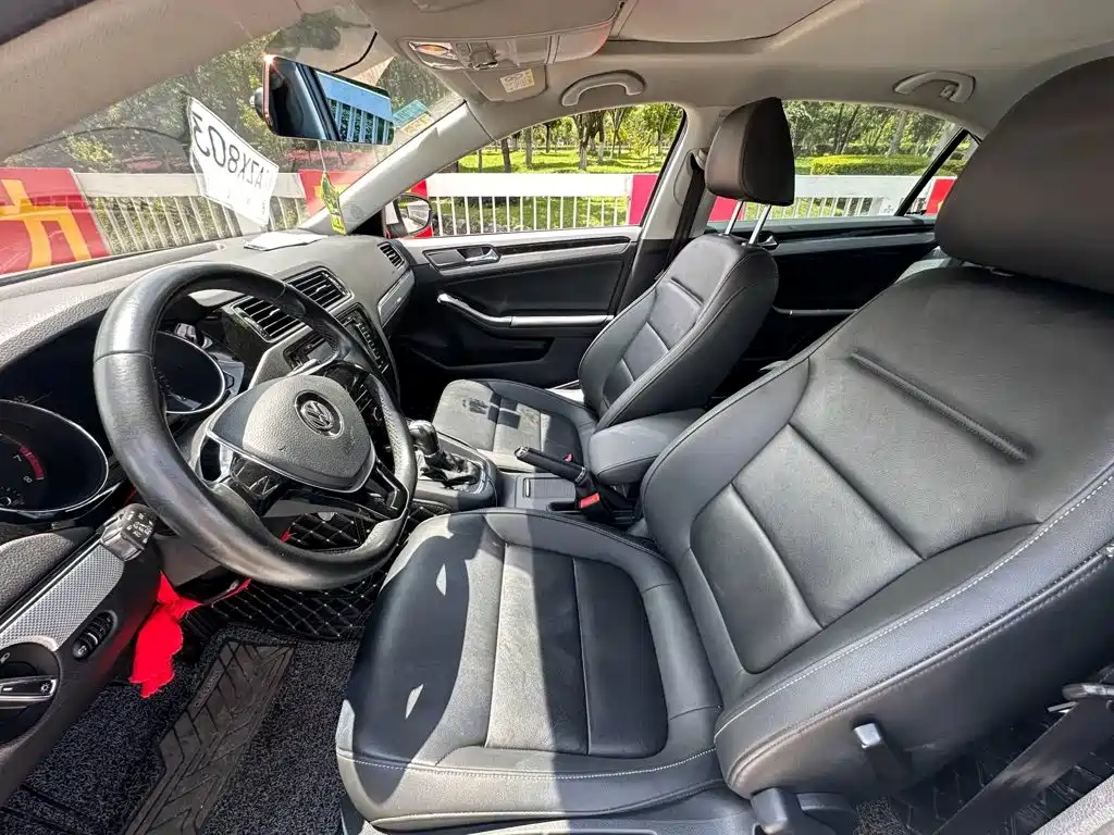 Фото 4 - Volkswagen Sagitar