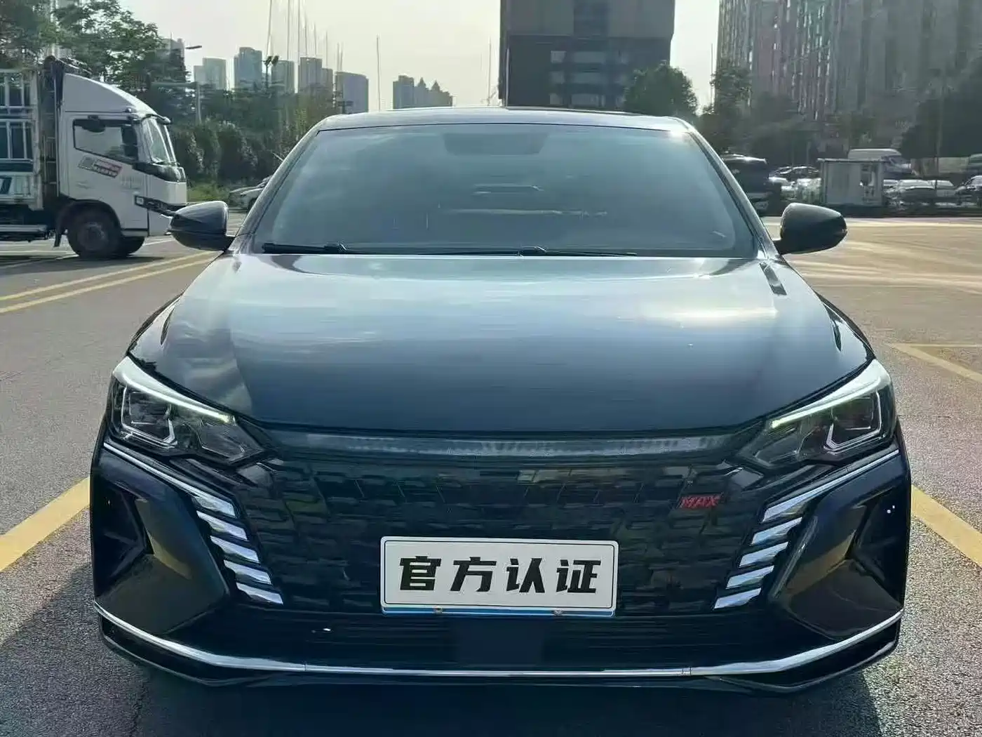 DONGFENG YI HYUN MAX
