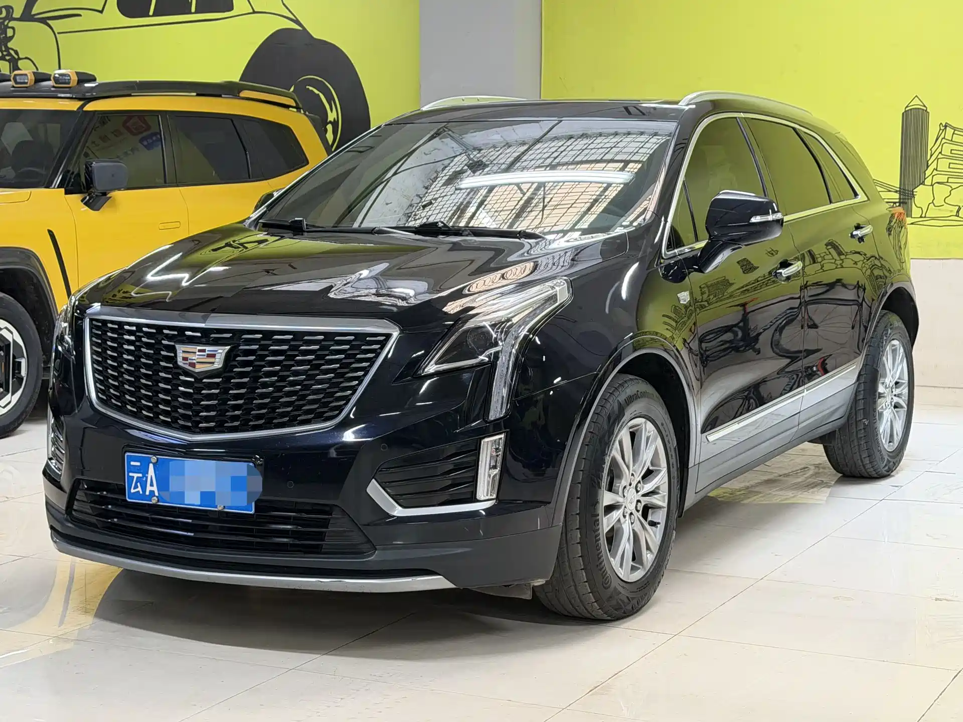 Фото 1 - Cadillac XT5