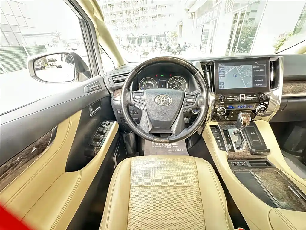 Toyota Vellfire 2020 Twin Engine 2.5L HV Premium Edition фото 18