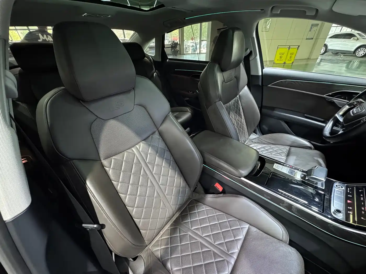 Audi A8 2021 A8L 50 TFSI quattro Comfort фото 9