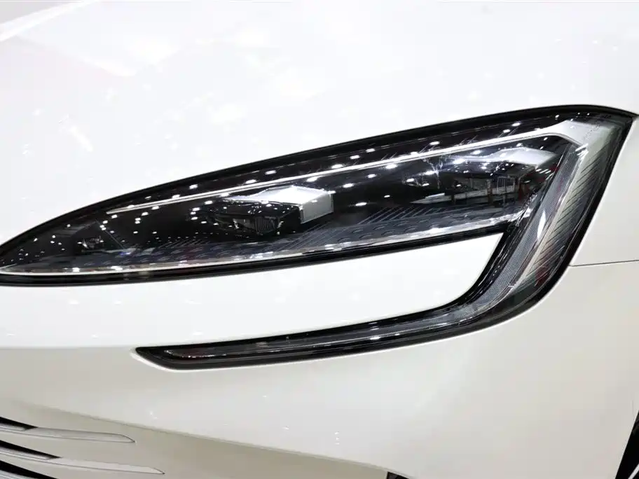 BYD SEAL