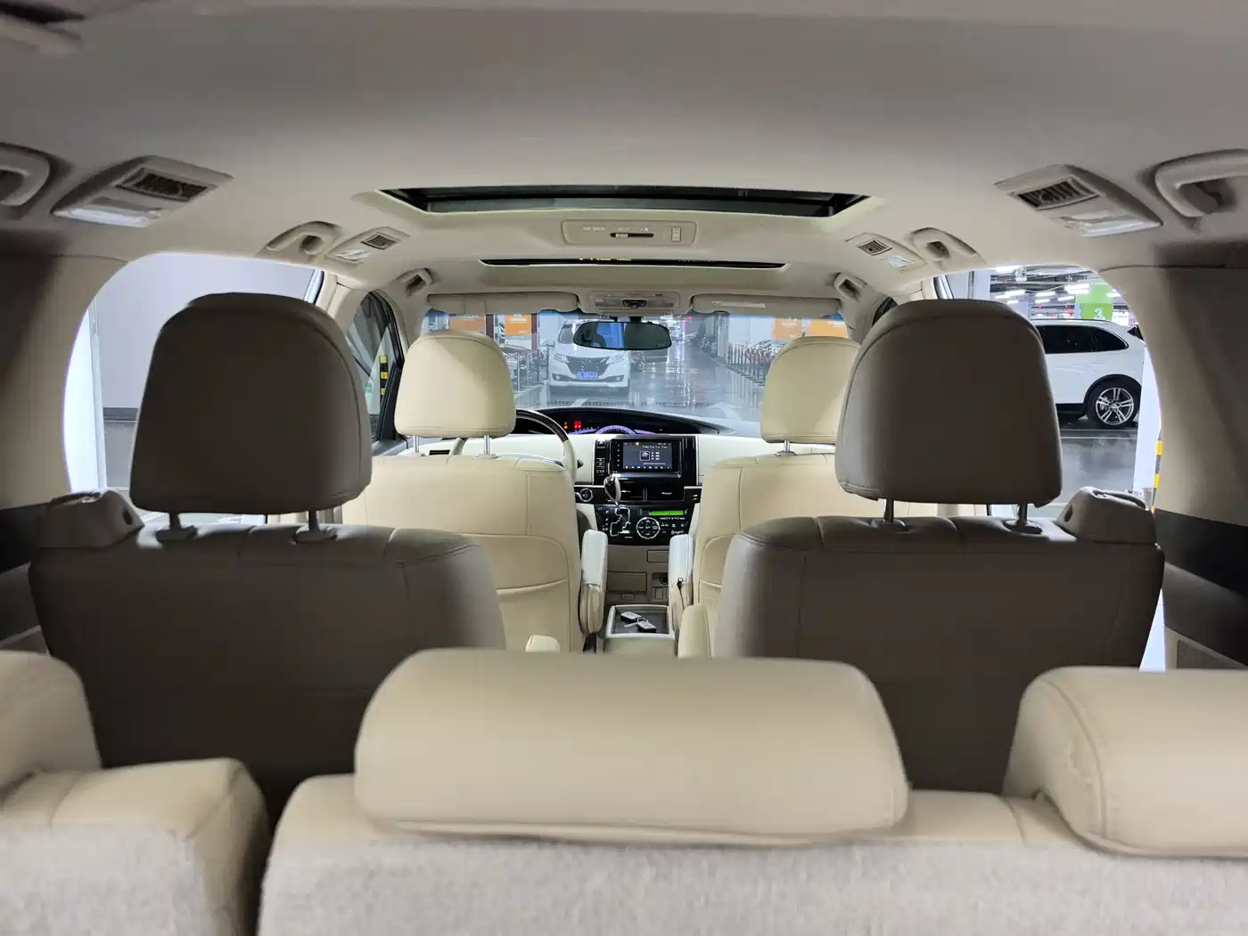 Toyota Previa 2012 2.4L 7-Seater Luxury Edition фото 14