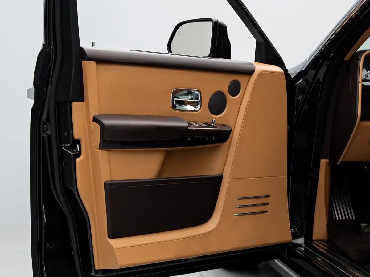 Фото 6 - Rolls-Royce Phantom