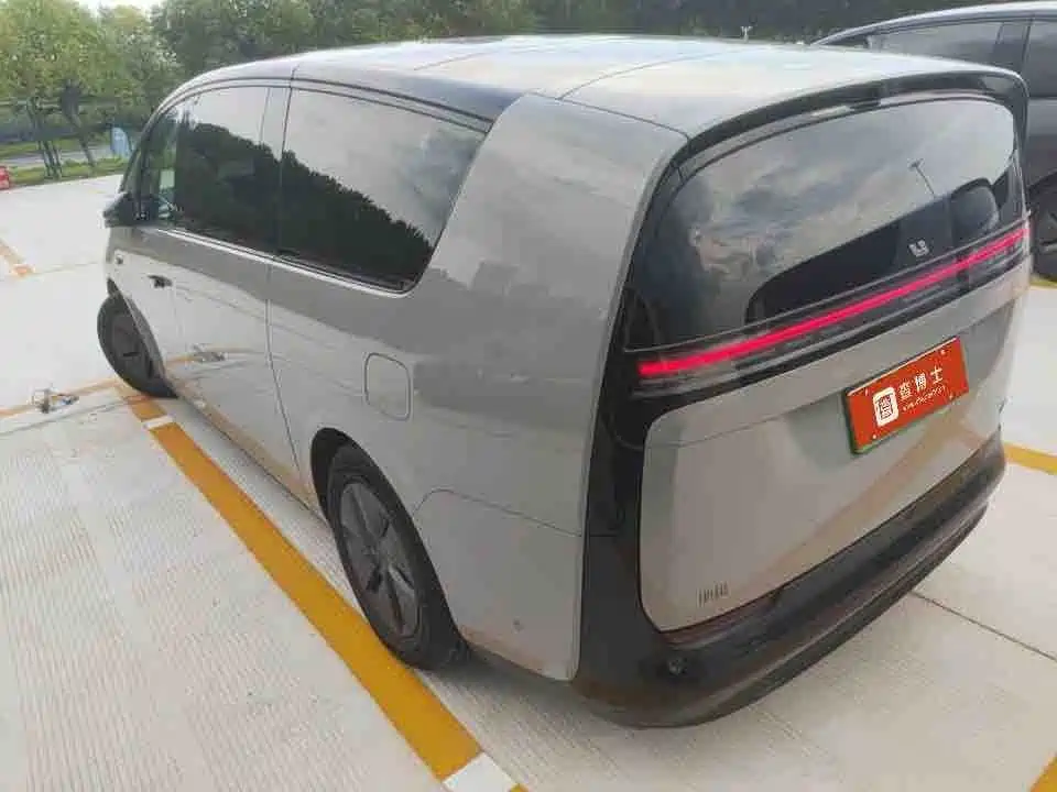 Li Auto MEGA 2024 2024 Ultra
