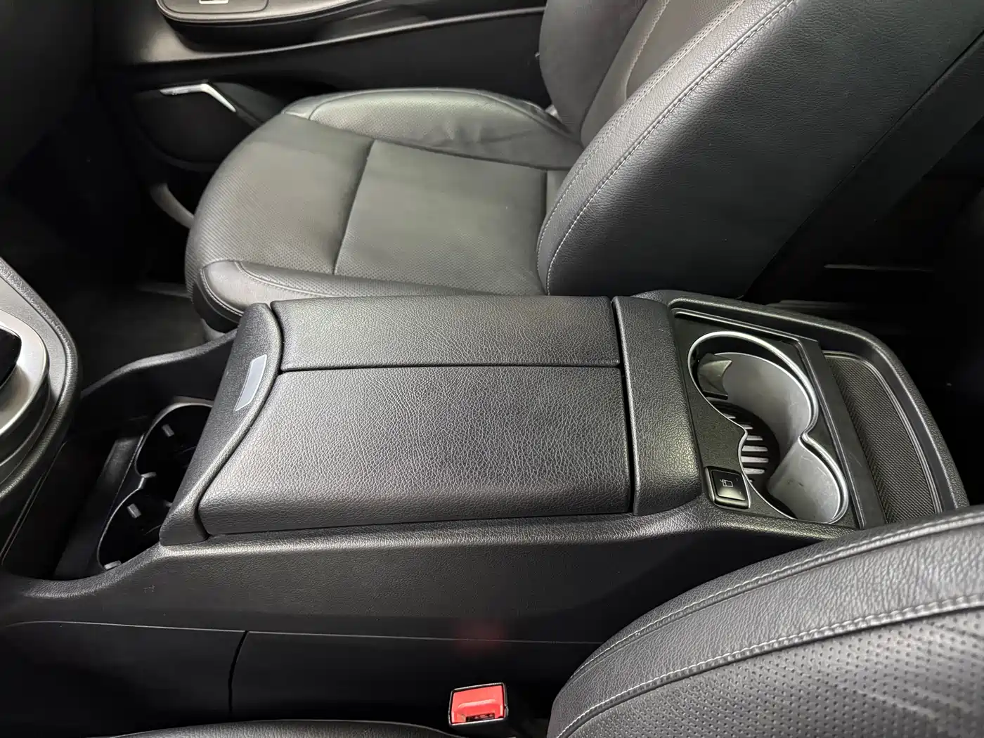 Mercedes-Benz V-Class 2017 Model V 260 L Premium Extended Edition фото 27