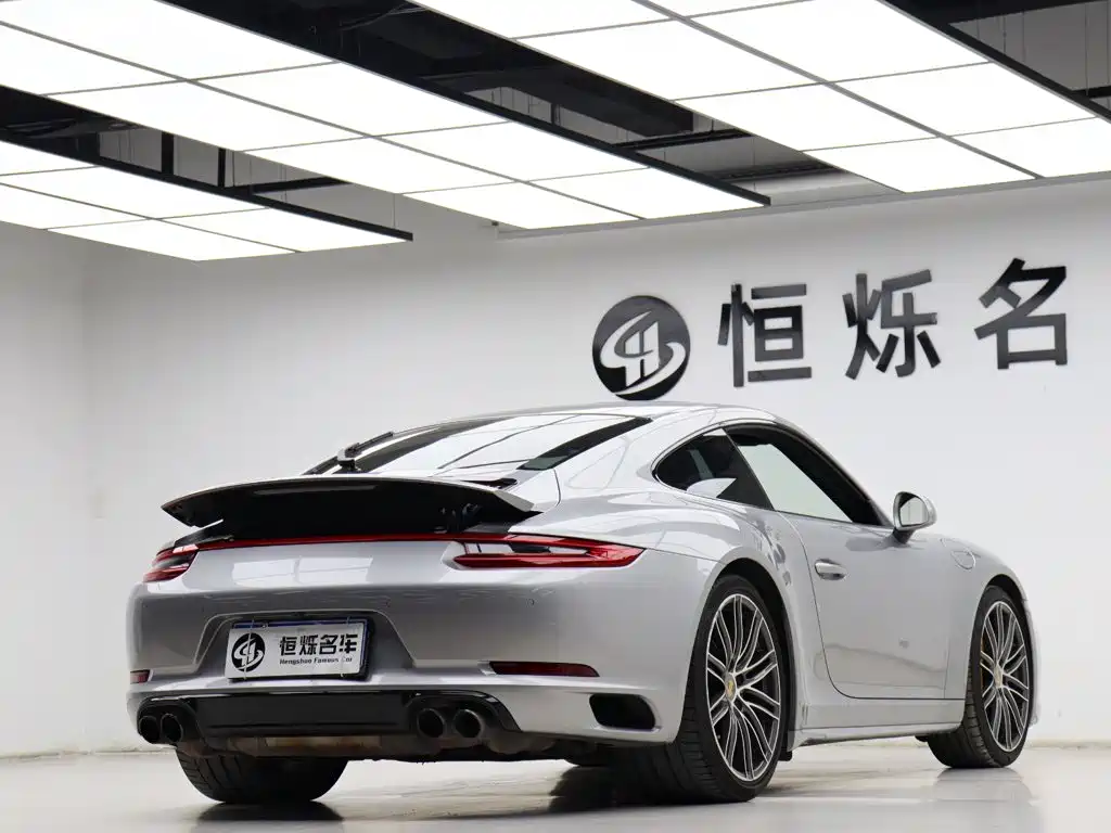 Photo 23 - Porsche 911