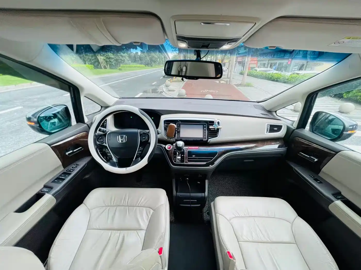Honda Odyssey 2015 2.4L Supreme Edition фото 11