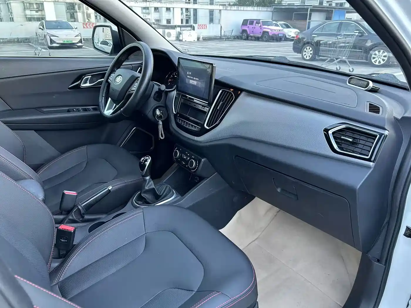 FAW Senya R7 2016 2016 1.6L Manual Luxury