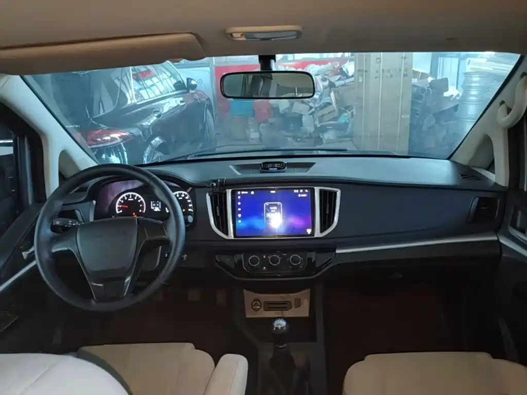Dongfeng Fengxing Lingzhi 2025 2023 M5 1.6L Utility 5-Seater