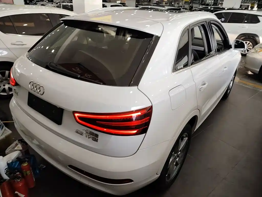 Фото 7 - Audi Q3