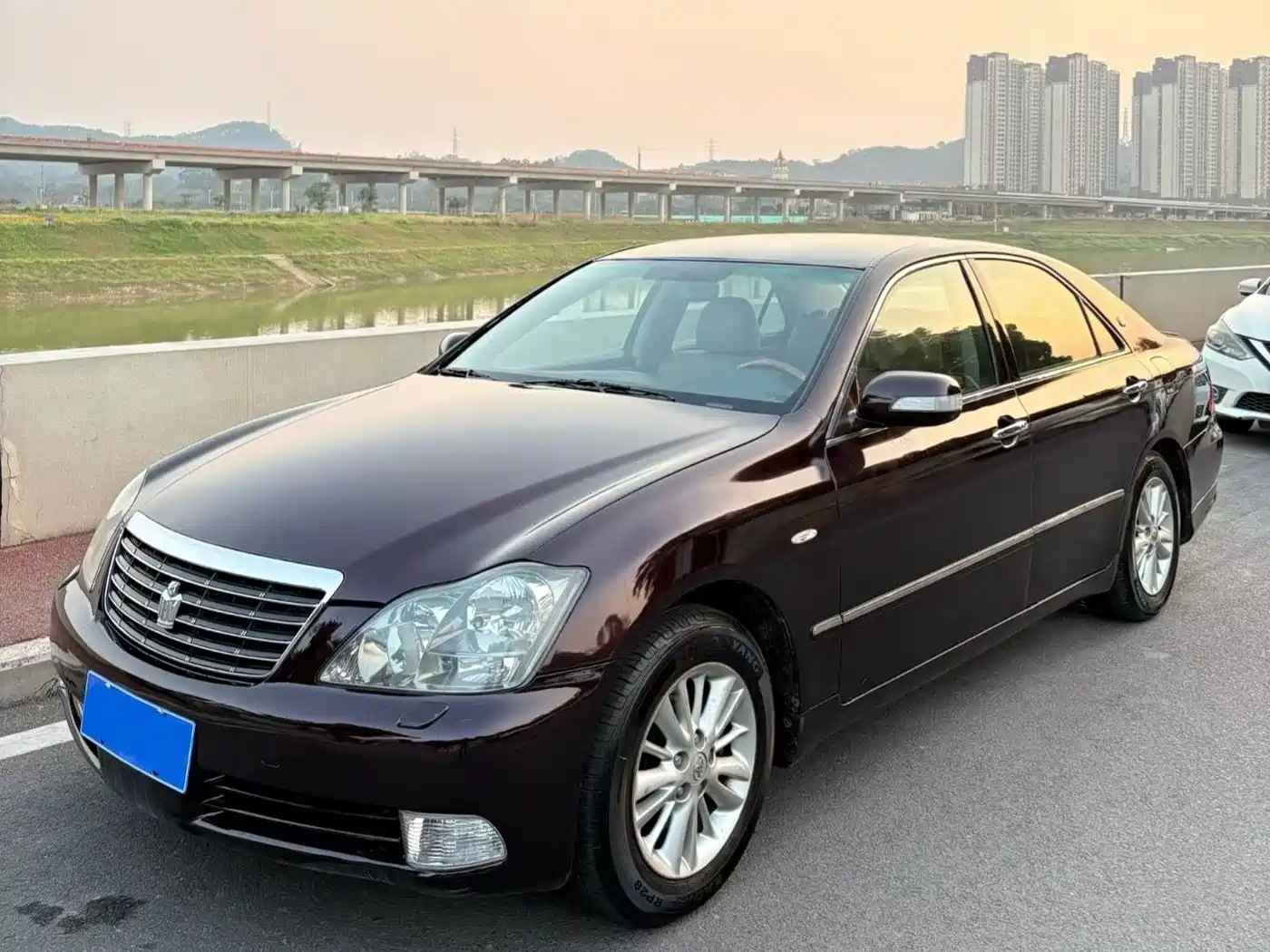 Toyota Crown 2006 2.5L Royal Leather Edition