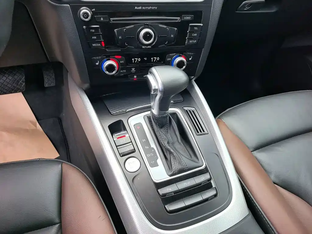 Audi Q5 2018 2017 Plus 40 TFSI Technology