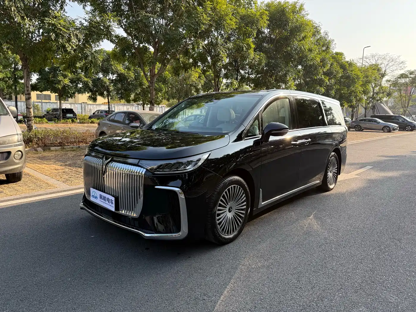 Voyah Auto Voyah Dreamer 2025 PHEV 4WD Kunpeng Premium Edition