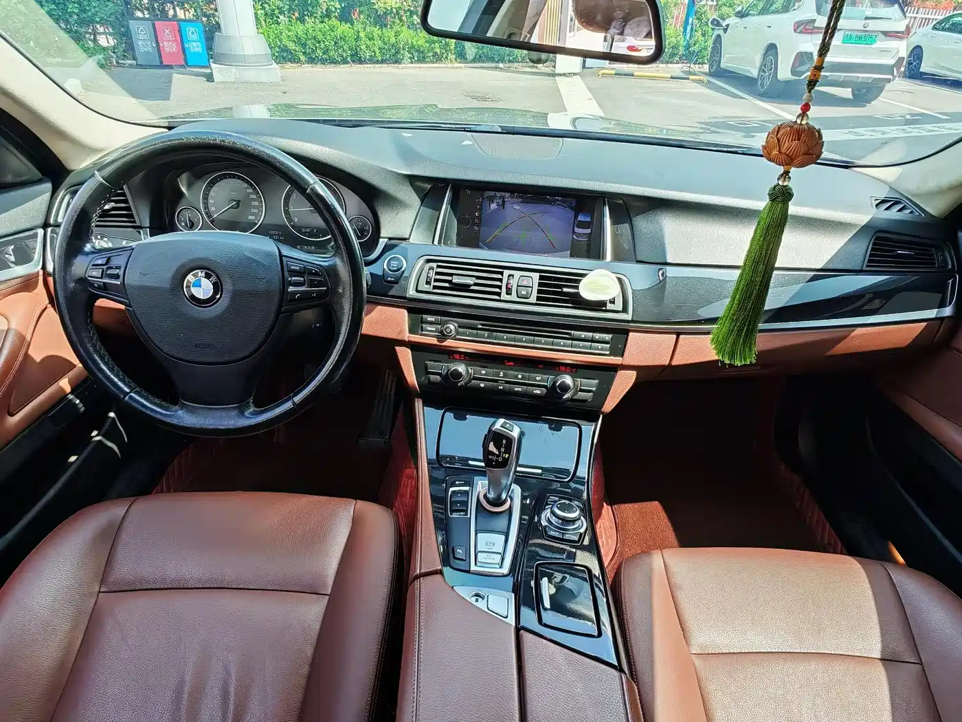 BMW 5 Series 2014 520Li Elegance фото 17
