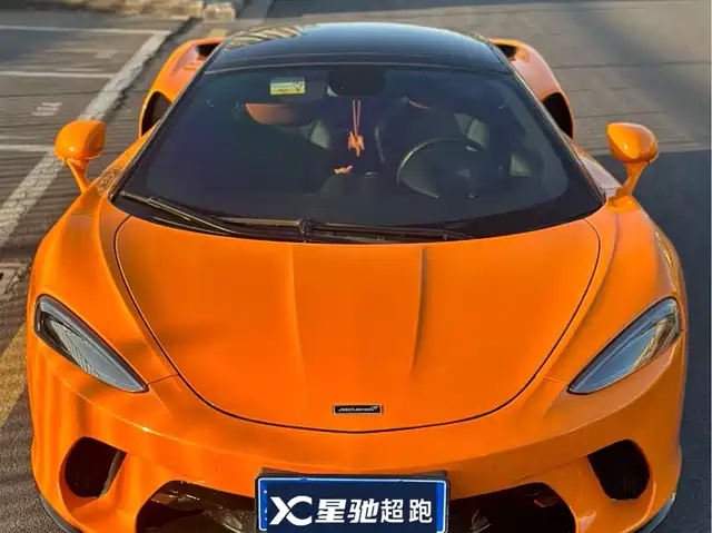 McLaren GT 4.0T, Стандарт