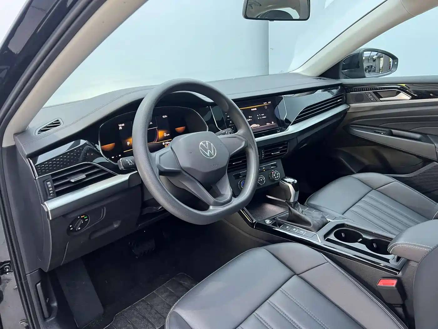 Volkswagen Passat 2022 280TSI Business Edition фото 8