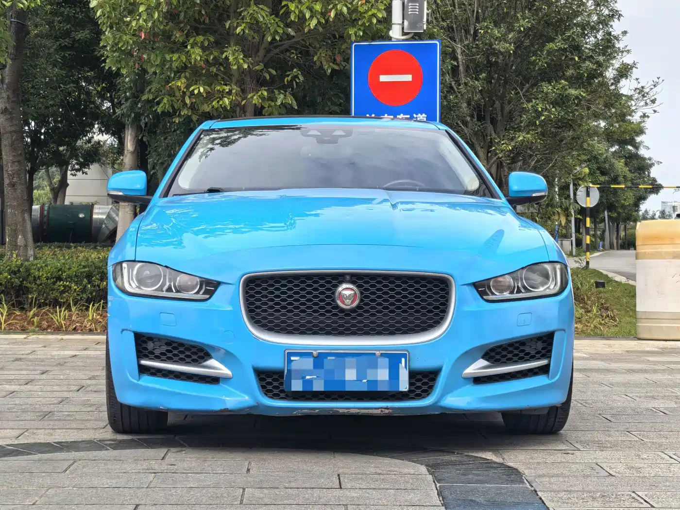 Jaguar XE 2016 2015 2.0T 200PS R-Sport