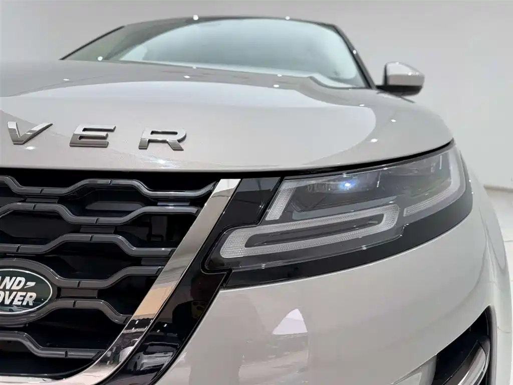 Land Rover Range Rover Evoque 2022 Facelift Range Rover Evoque L 249PS R-Dynamic Luxury фото 2