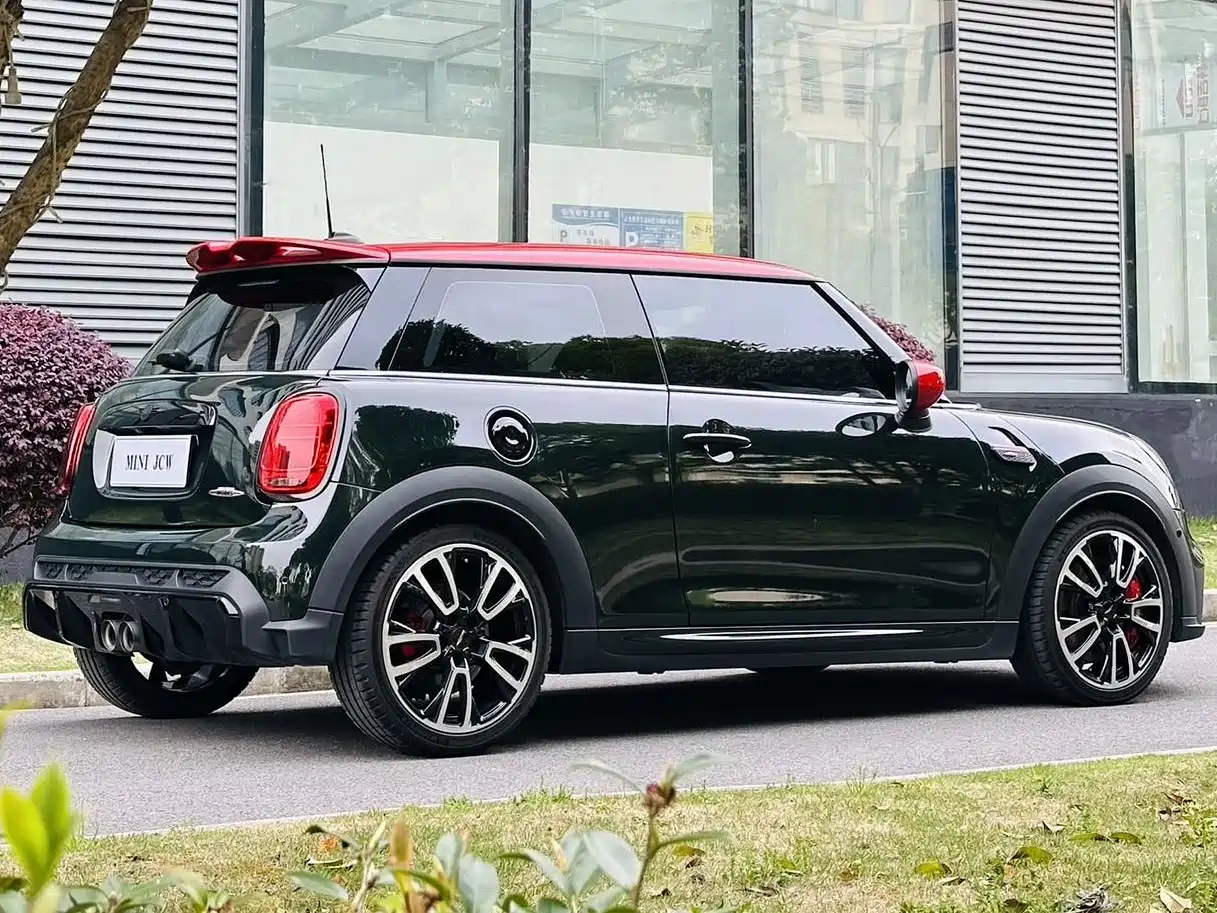 MINI JCW