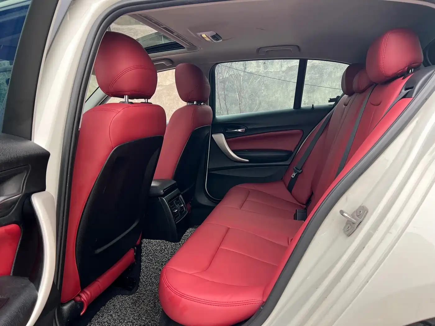 BMW 1 Series (Import) 2013 Facelift 118i Leading Model фото 9