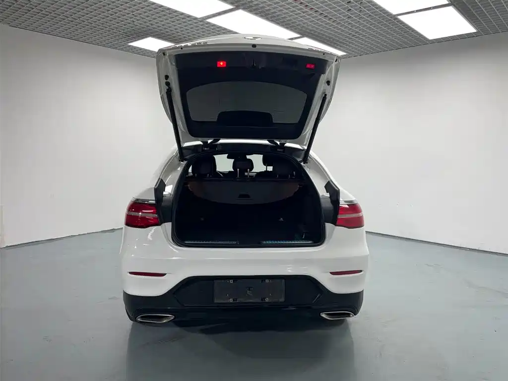 Mercedes-Benz GLC Coupe 2017 GLC 200 4MATIC Coupe SUV фото 17