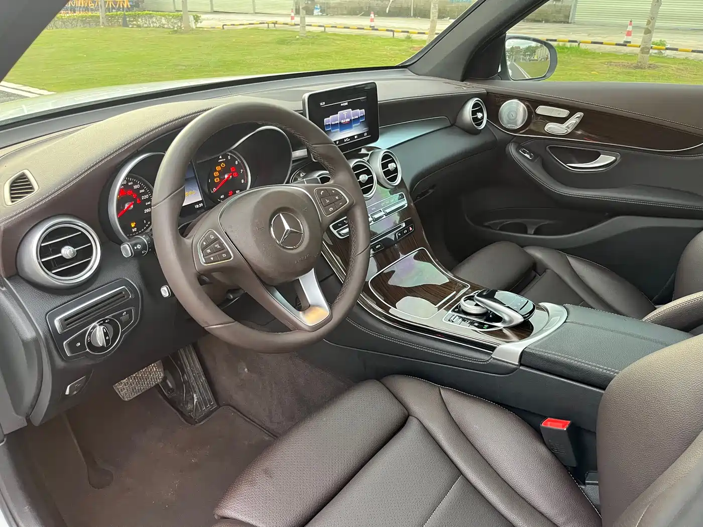 Mercedes-Benz GLC 2016 GLC 260 4MATIC Dynamic фото 30