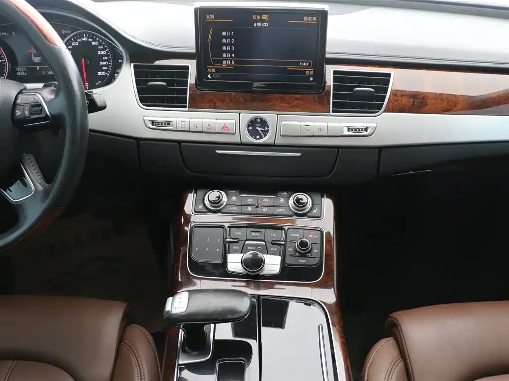 Audi A8 2013 A8L 55 TFSI quattro Luxury фото 6