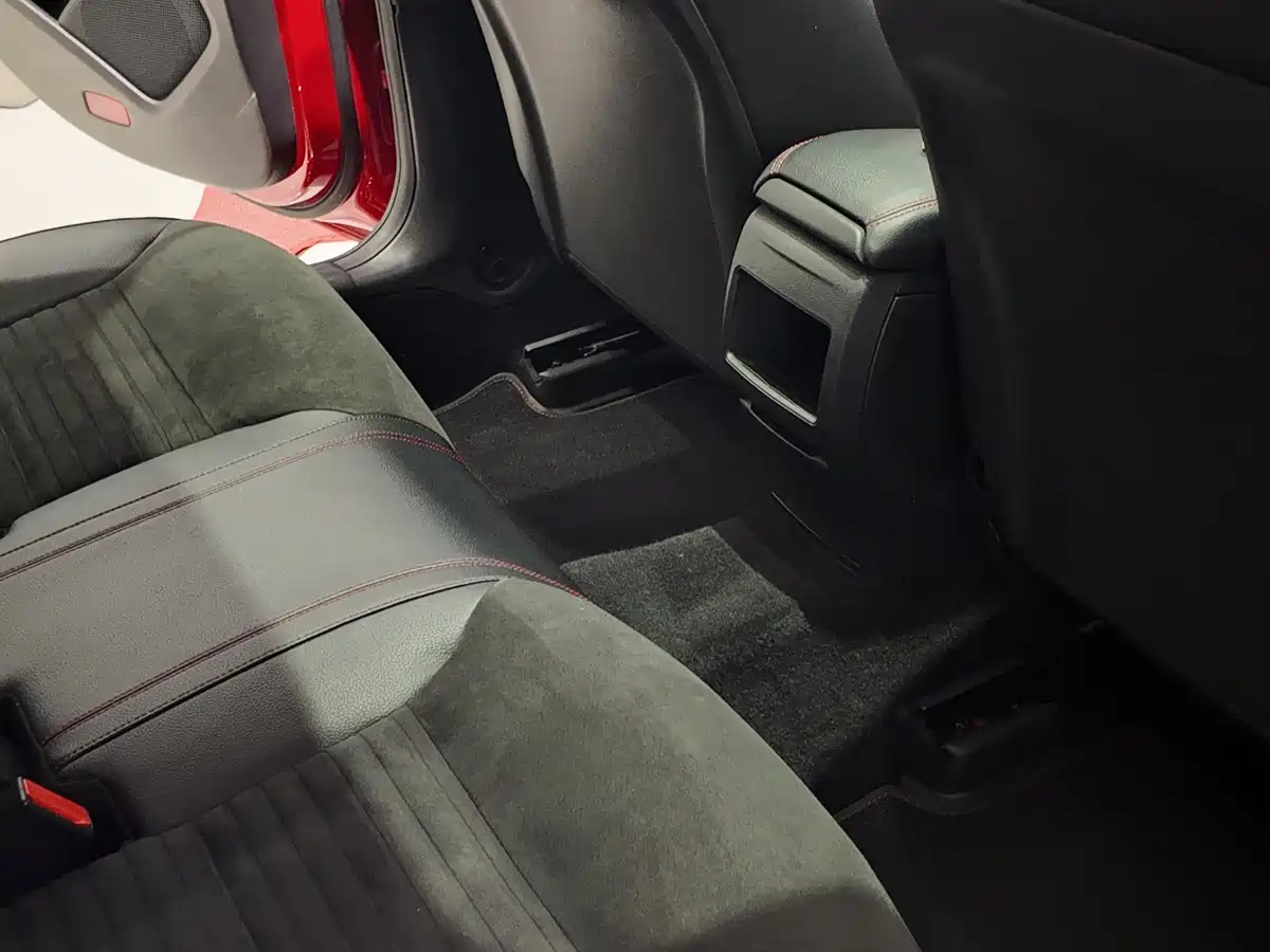 Mercedes-Benz CLA (Import) 2016 CLA 220 4MATIC фото 10