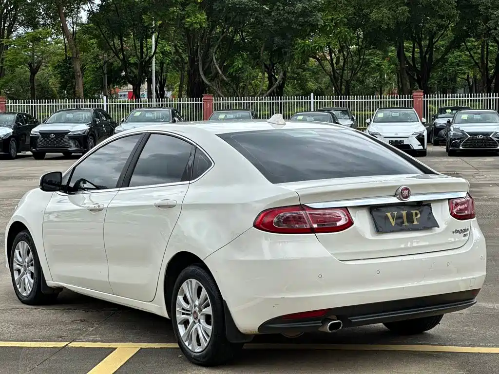 Fiat Viaggio 2016 2015 1.4T Auto Sport Edition
