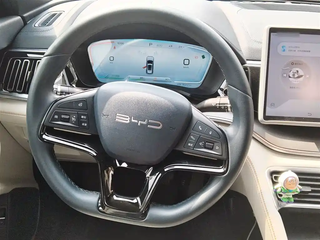 BYD Song PLUS PHEV 2024 Glory Edition DM-i 71km Luxury фото 3