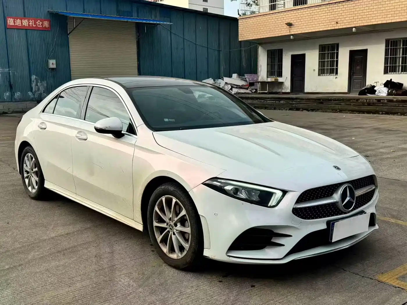 Mercedes-Benz A-Class 2022 A 200 L Sport Sedan Dynamic фото 3