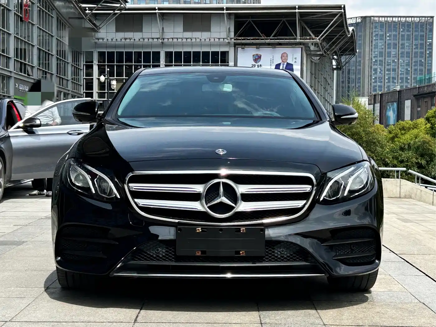 Mercedes-Benz E-Class 2019 Facelift E 300 L Sport Fashion фото 2