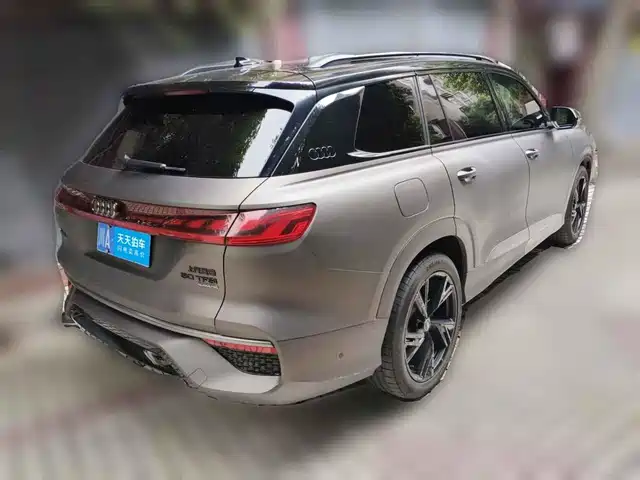 Audi Q6 2023 50 TFSI quattro Soaring Edition One — фото 2