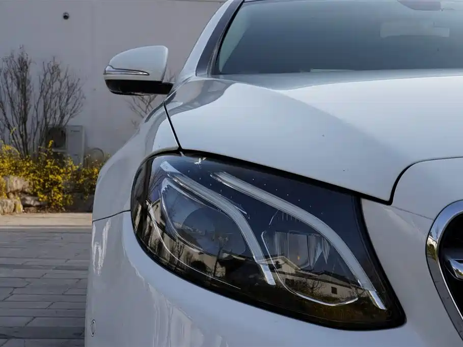 Mercedes-Benz E-Class 2020 E 300 L Sport Fashion Model фото 11