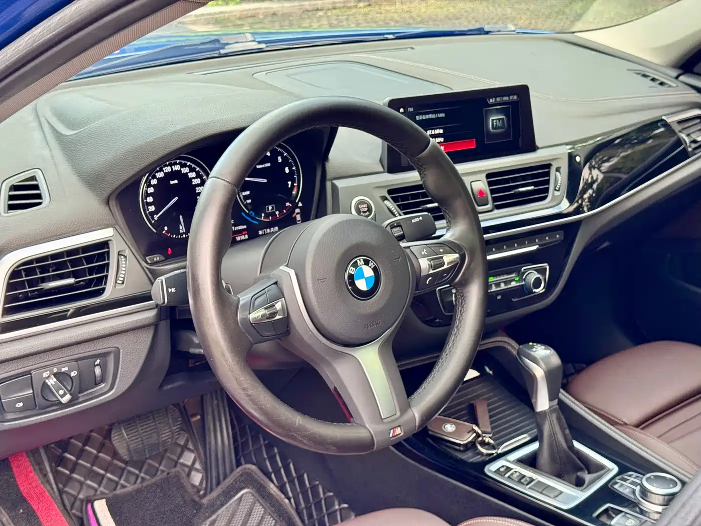BMW 1 Series 2019 118i M Sport Package фото 11