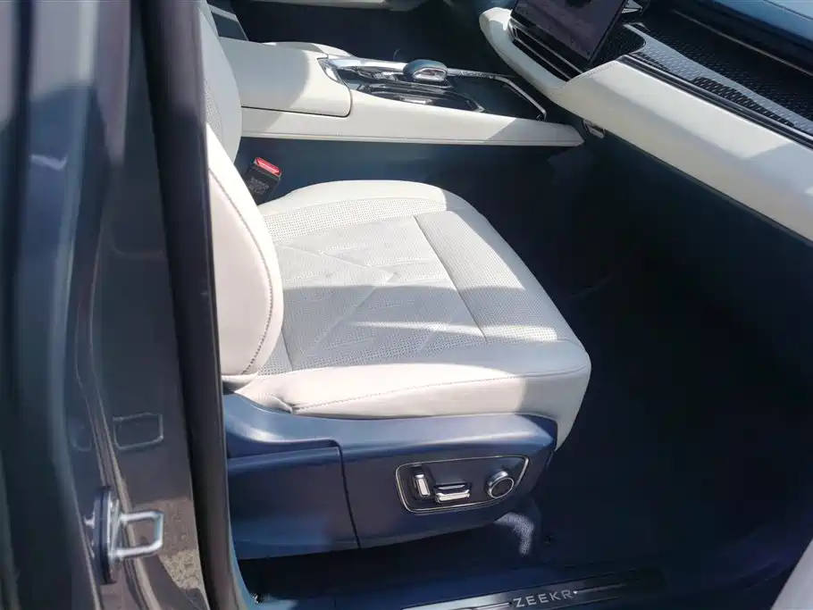 ZEEKR EXTREME KRYPTON 009
