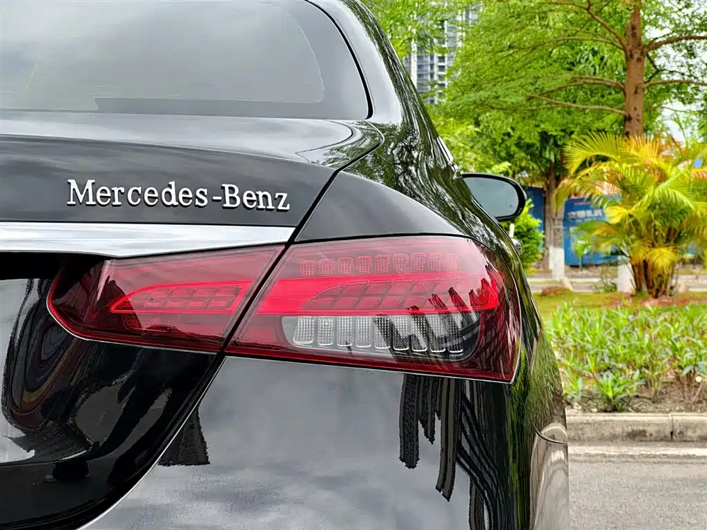 Mercedes-Benz E-Class 2021 E 300 L Fashion фото 35