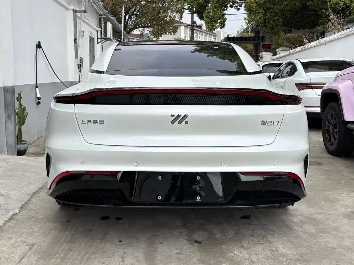 ZHIJI AUTOMOBILE ZHIJI L7