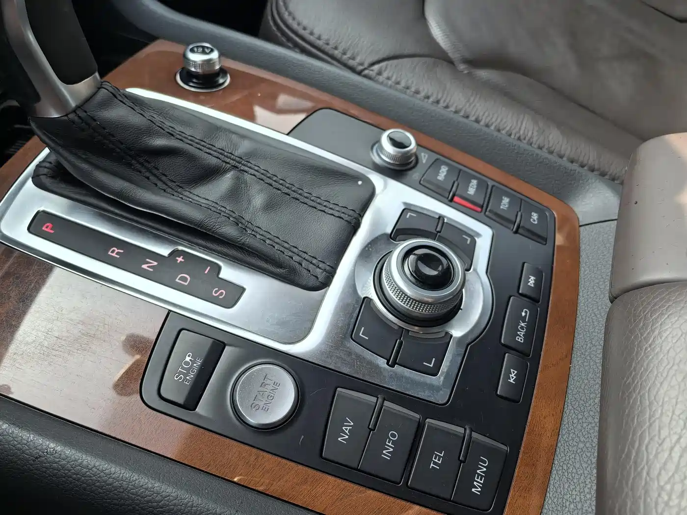 Audi Q7 2015 40 TFSI Classic Edition фото 4