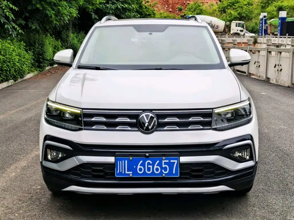 صورة 2 - Volkswagen T-Cross
