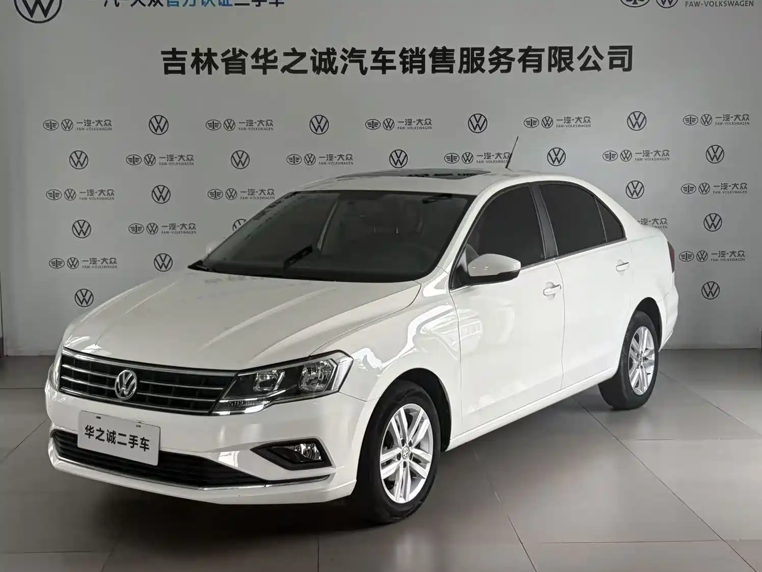 Фото 1 - Volkswagen Jetta
