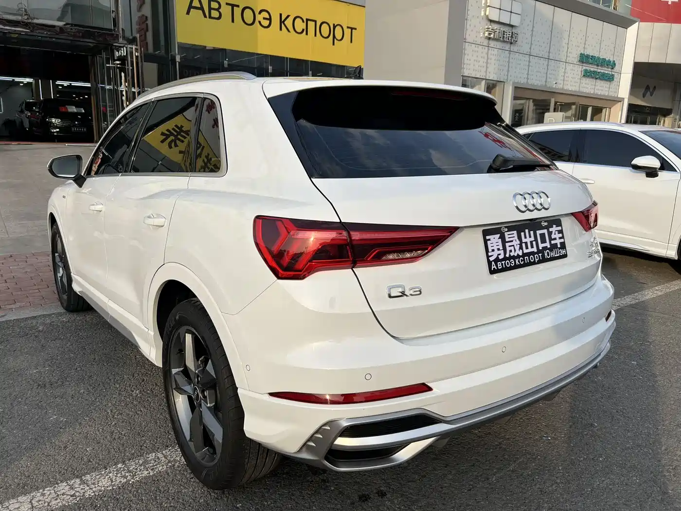 Audi Q3 2022 35 TFSI Fashion Dynamic фото 6