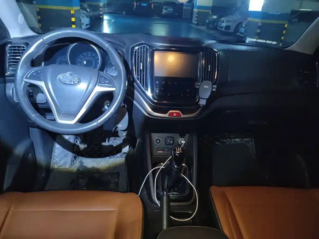Changan Oshan Changan Oushang CX70 2016 2016 1.6L Manual Luxury