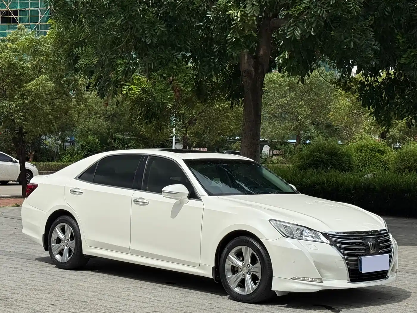 Toyota Crown 2015 2.0T Fashion фото 3